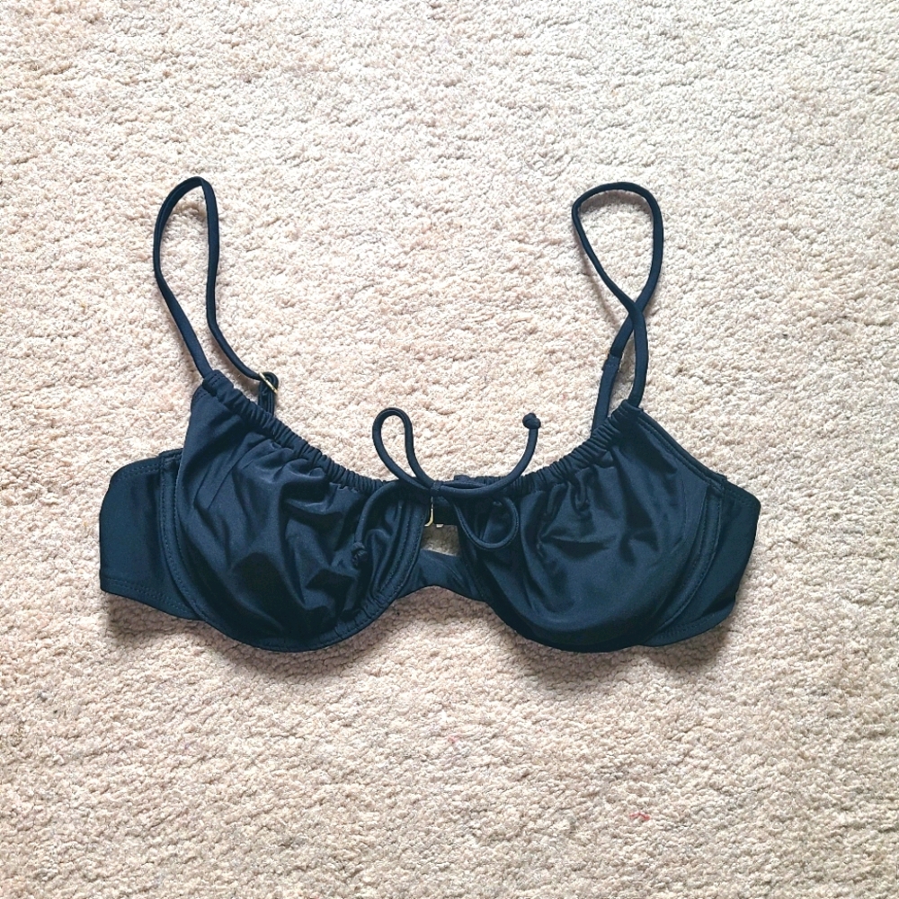 Black bikini top NWOT